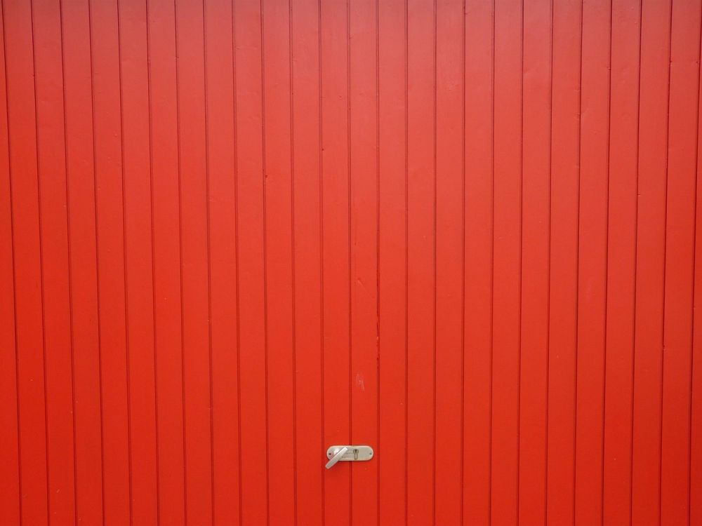 Välj rätt garageport: En guide för fastighetsägare