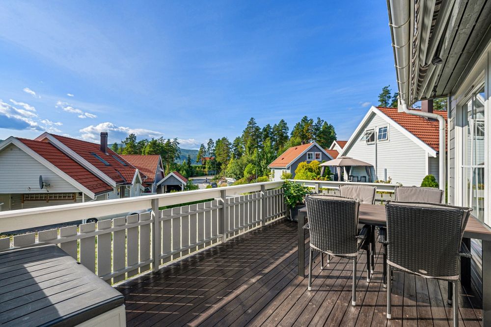Inglasning i norrköping  skapa ett extra rum året runt