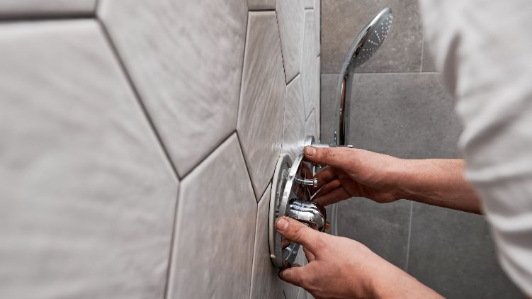Badrumsrenovering gotland  så skapar du ett hållbart och tryggt badrum